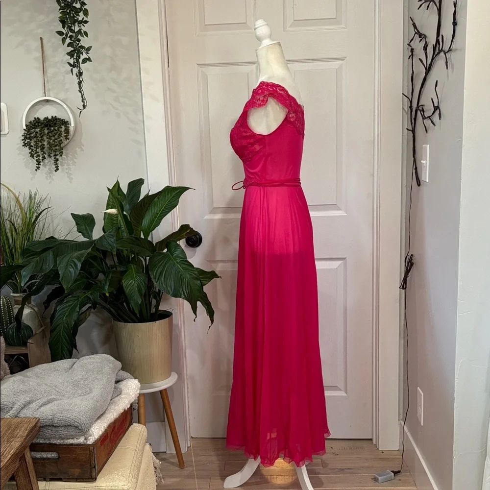 Vintage Vanity Fair Pink Nylon Lace Slipdress - Picture 3 of 8
